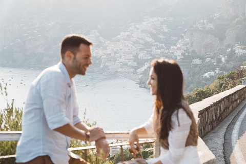 Positano, amalfi coast, engagement, italian photographer, fotografo italiano, fotografo frosinone, fotografo latina, pre wedding, ritratto di coppia, sorrisi, foto naturali, natural poses, salerno, boat photography, barca, love portrait