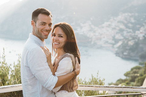 Positano, amalfi coast, engagement, italian photographer, fotografo italiano, fotografo frosinone, fotografo latina, pre wedding, ritratto di coppia, sorrisi, foto naturali, natural poses, salerno, boat photography, barca, love portrait