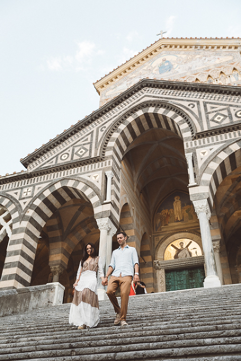 Positano, amalfi coast, engagement, italian photographer, fotografo italiano, fotografo frosinone, fotografo latina, pre wedding, ritratto di coppia, sorrisi, foto naturali, natural poses, salerno, boat photography, barca, love portrait