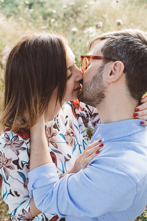 acquedotto romano, engagement, foto naturali, foto spontanea, fotografo matrimonio, Frosinone, Latina, parco, Parco degli acquedotti, prematrimoniale, prewedding, Roma, sole, sorrisi