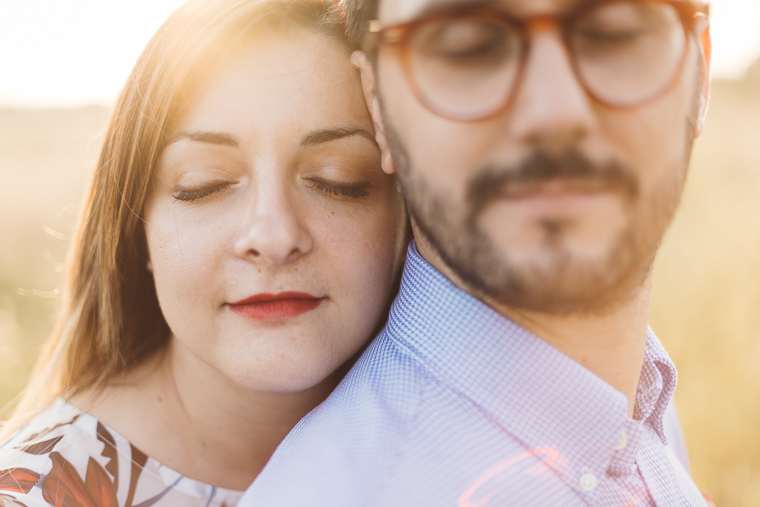 acquedotto romano, engagement, foto naturali, foto spontanea, fotografo matrimonio, Frosinone, Latina, parco, Parco degli acquedotti, prematrimoniale, prewedding, Roma, sole, sorrisi