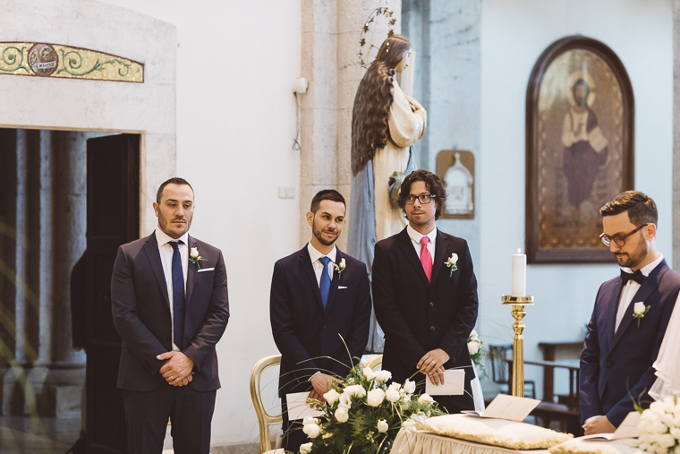 matrimonio, fotografo di matrimonio, wedding, abito da sposa, Frosinone, foto naturali, foto spontanea, Sora, chiesa, Santa Restituta, rito religioso