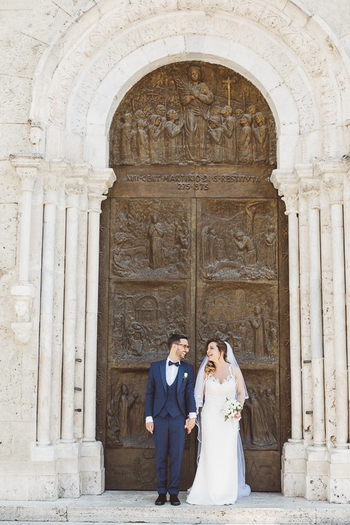 matrimonio, fotografo di matrimonio, wedding, abito da sposa, Frosinone, foto naturali, foto spontanea, Sora, chiesa, Santa Restituta, rito religioso, emozioni, ritratto sposi