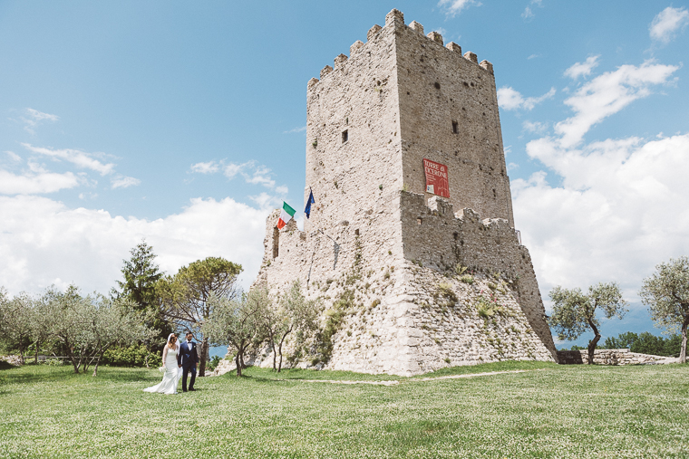 matrimonio, fotografo di matrimonio, wedding, abito da sposa, Frosinone, foto naturali, foto spontanea, emozioni, ritratto sposi, Civita di Arpino, Arpino, Arco a sesto acuto