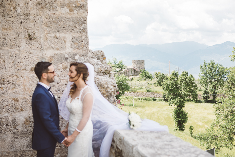 matrimonio, fotografo di matrimonio, wedding, abito da sposa, Frosinone, foto naturali, foto spontanea, emozioni, ritratto sposi, Civita di Arpino, Arpino, Arco a sesto acuto