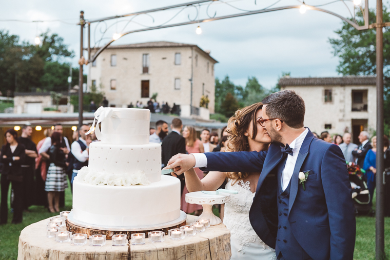 matrimonio, fotografo di matrimonio, wedding, abito da sposa, Frosinone, foto naturali, foto spontanea, emozioni, ritratto sposi, Arpino, ricevimento, Tenuta il laureto, torta nuziale, taglio della torta