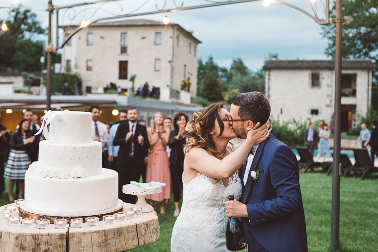 matrimonio, fotografo di matrimonio, wedding, abito da sposa, Frosinone, foto naturali, foto spontanea, emozioni, ritratto sposi, Arpino, ricevimento, Tenuta il laureto, torta nuziale, taglio della torta