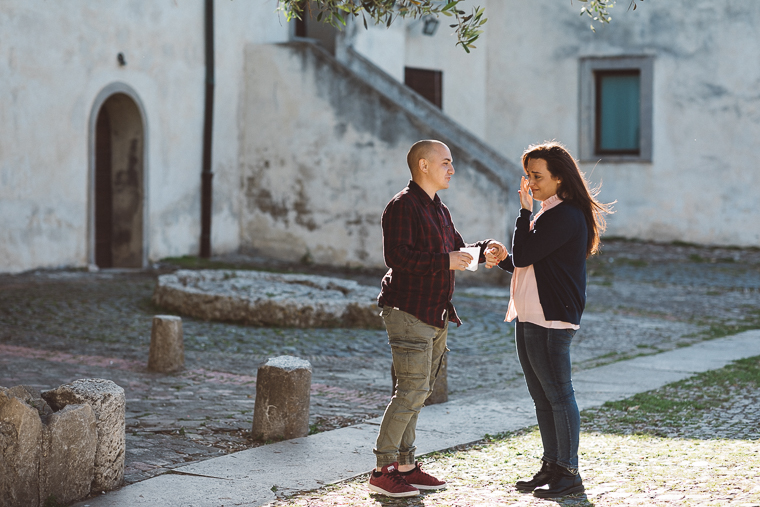 engagement, prewedding, prematrimoniale, futuri sposi, matrimonio, Santa Severa, castello, tramonto, foto naturali, foto spontanee, spontanea, fotografo matrimonio, anfm, frosinone, roma, latina