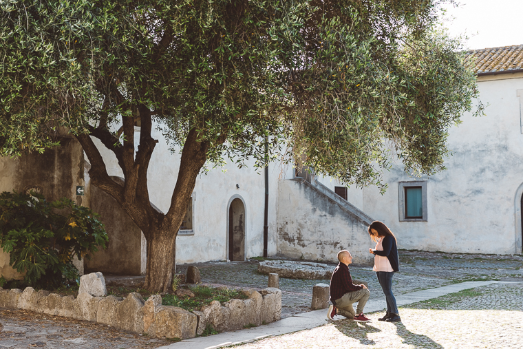 engagement, prewedding, prematrimoniale, futuri sposi, matrimonio, Santa Severa, castello, tramonto, foto naturali, foto spontanee, spontanea, fotografo matrimonio, anfm, frosinone, roma, latina